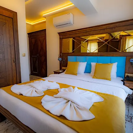 Reis Royal Otel 3*