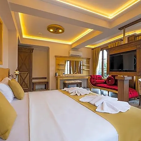 Reis Royal Hotel 3*