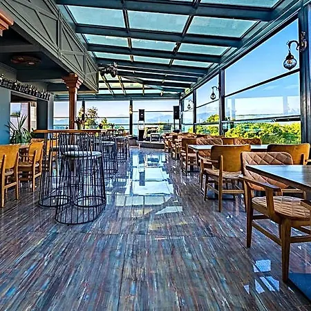 Reis Royal Hotel 3*