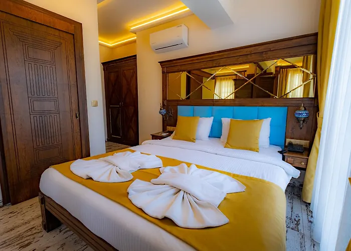 Reis Royal Hotel 3*