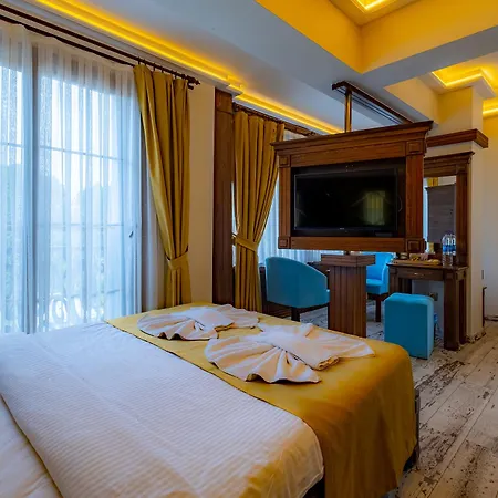 فندق ريس رويال 3*